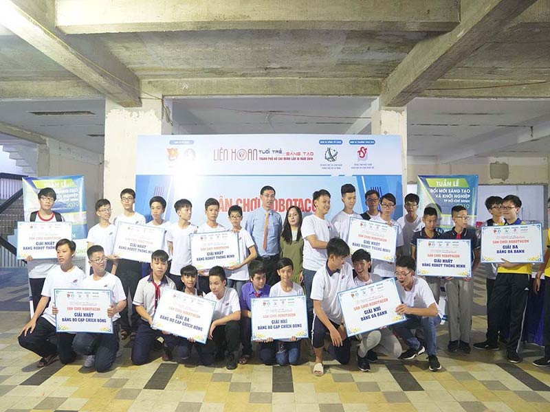 Chung kết cuộc thi Robotacon dành cho học sinh THCS và THPT